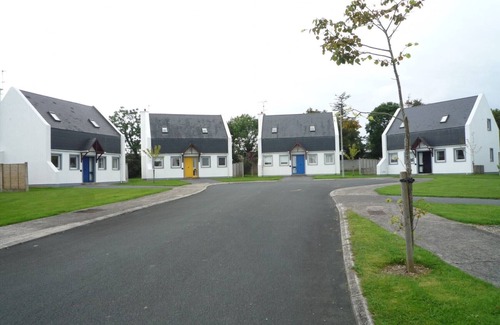 Courtown Casa | Glenbeg Point Holiday Homes (No.55)