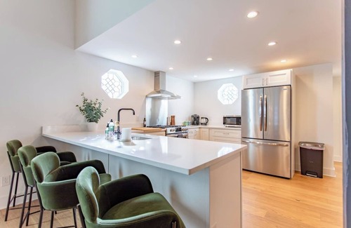 Scott Township Casa | Glendale Chapel- 2br fully renovated