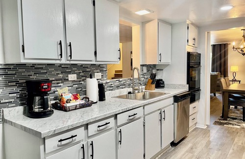 Azusa Casa | Glendora Pool Home Retreat