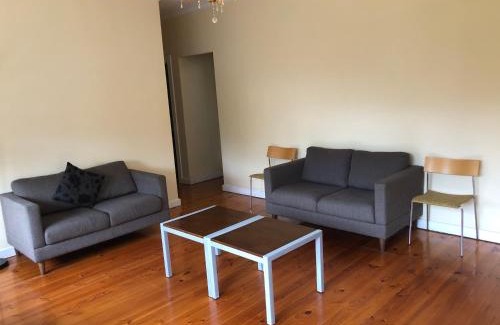 Glenelg Apartamento | Glenelg Holiday Apartments-Ellis 200 meters to the Beach 100 meters to Jetty Road