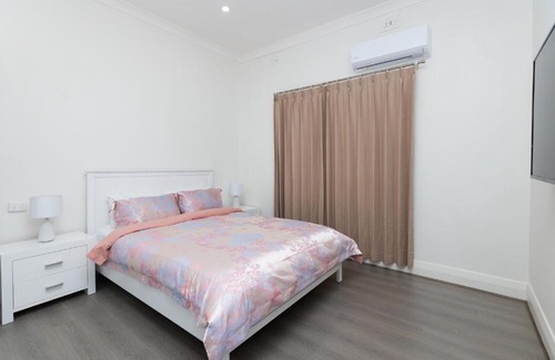 Glenelg North Casa | Glenelg North House, 3QBed, 2KSBed, 2Bth, 5TV