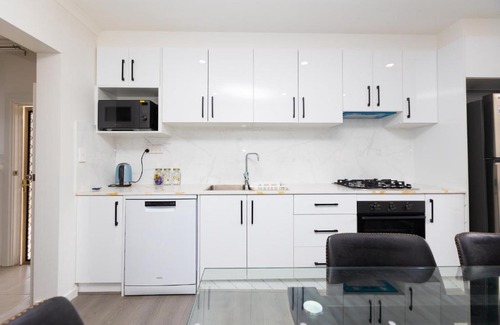 Glenelg North Casa | Glenelg North House, 3QBed, 2KSBed, 2Bth, 5TV