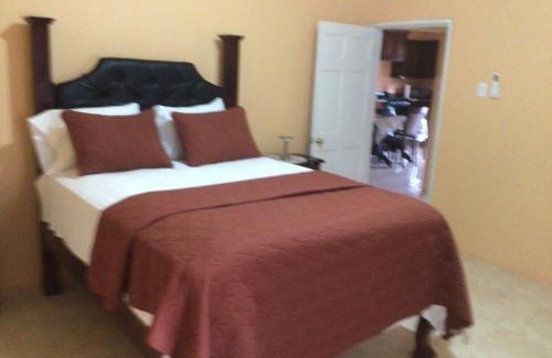 May Pen Apartamento | Glenmuir villas