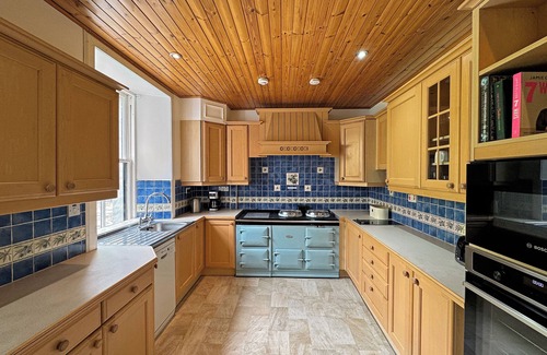 West Laroch Casa | Glenrigh House - Truly special home with beautiful gardens and church ruins.