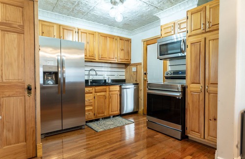 Queensbury Casa | Glens Falls Boutique Stay, near skiing, Lake George, Saratoga, Pool!