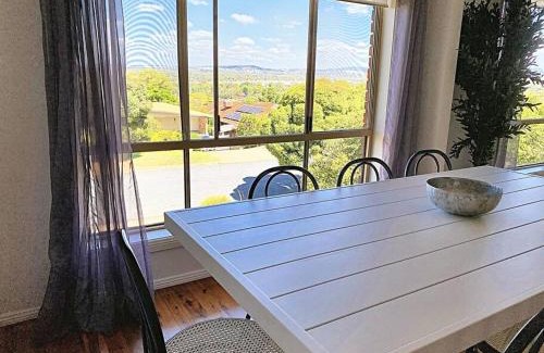 Kooringal Casa | Glen’s Haven with Lakeviews