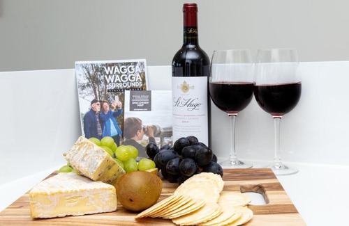 Wagga Wagga Casa | Glen’s Inner City Escape - CBD Central