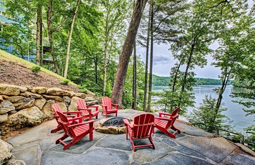Cullowhee Casa | Glenside at the Point - Lake Front Home With a Private Dock and Plenty of Outdoor Space