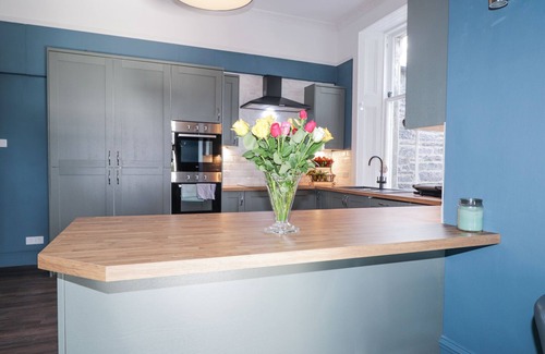Kingussie Casa | GLENSPEY, pet friendly, character holiday cottage in Kingussie