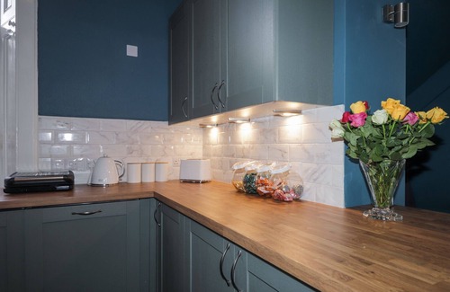 Kingussie Casa | GLENSPEY, pet friendly, character holiday cottage in Kingussie