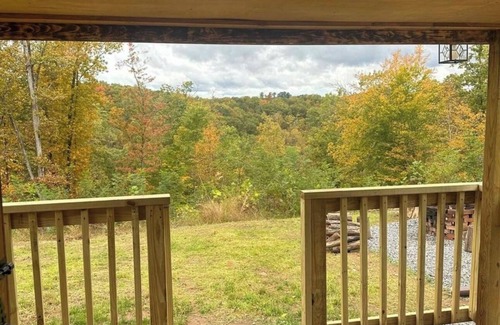 Glenville Cabina | Glenville’s Sunset View