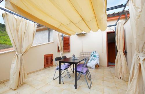 Teulada Apartamento | Glicine e sole