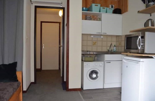 Bourg-Saint-Maurice Apartamento | Glieres Bourg Saint Maurice studio with pool