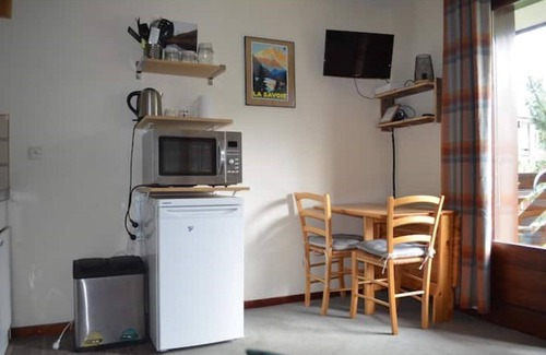 Bourg-Saint-Maurice Apartamento | Glieres Bourg Saint Maurice studio with pool