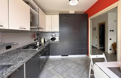 Carate Urio Casa | Glittering Lake View