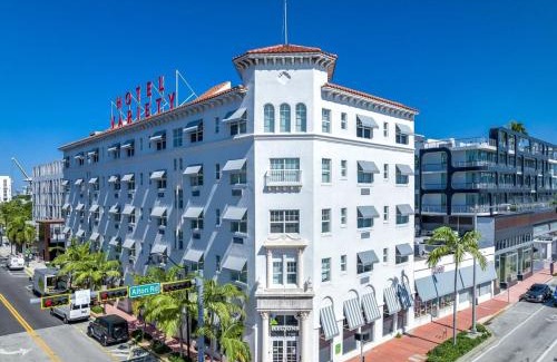West Avenue Hotel | Global Luxury Suites at The Apex Miami
