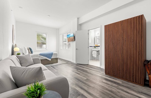 West Avenue Hotel | Global Luxury Suites at The Variety