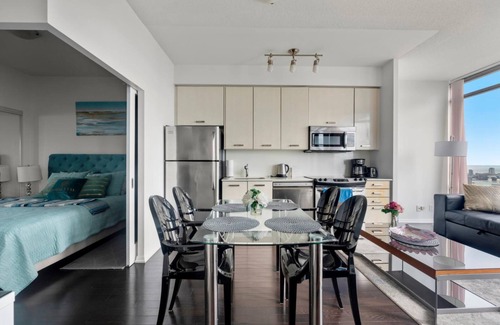 Bay Cloverhill Condominio | GLOBALSTAY. 3 BR Panoramas Lake Ontario
