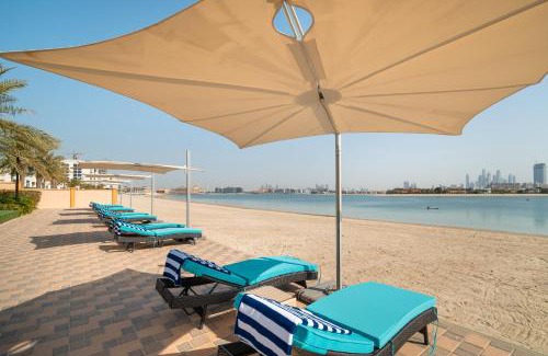 Palm Jumeirah Apartamento | GLOBALSTAY at Palm Jumeirah Beachfront Paradise with Pool and Gym