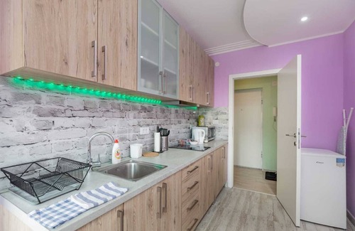 Savski Venac Apartamento | Gloria 2 charming 1-bedroom apartment in lovely Beograd with WiFi, AC