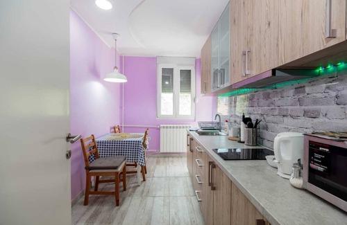 Savski Venac Apartamento | Gloria 2 charming 1-bedroom apartment in lovely Beograd with WiFi, AC