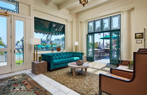 Coronado Hotel | Glorietta Bay Inn
