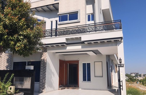 Fatehjang Casa | Glorious Guest House ( Three Bedroom Unit)
