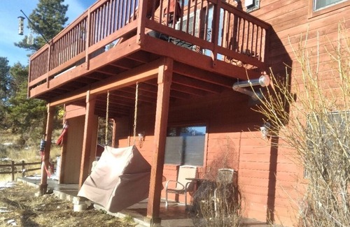 Bailey Apartamento | Wonderful Winter Wonderland! Close to ski resorts and open spaces for hiking.