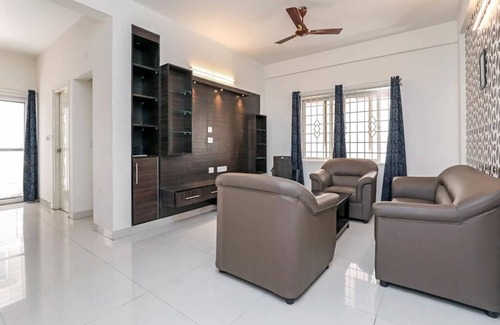 Hebbal Hotel | Las habitaciones gloriosas se quedan cerca de la estación de tren de Hebbal