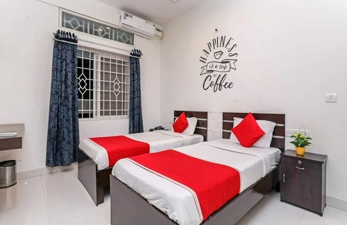 Hebbal Hotel | Las habitaciones gloriosas se quedan cerca de la estación de tren de Hebbal