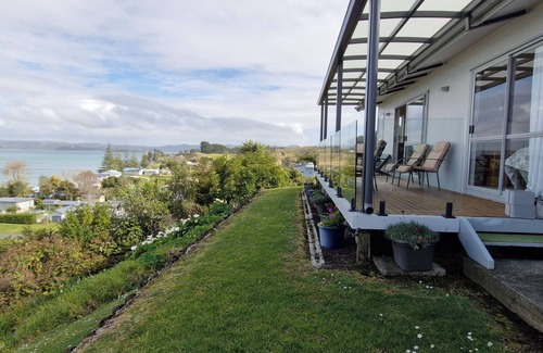 Kawhia Cabaña | Glorious views and relaxation a plenty