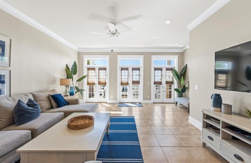 Kiska Beach Casa | Glory Daze Beach House by Panhandle Gateways