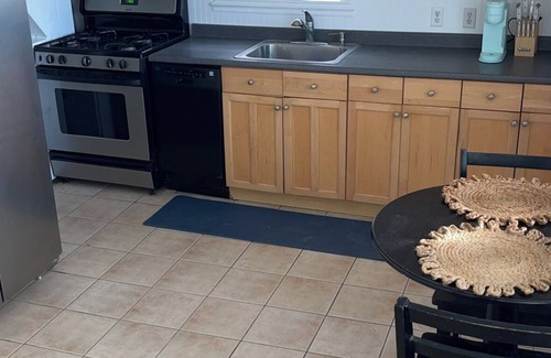 Gloucester Casa | Gloucester, MA. LARGE 2 room studio with deck, Fully Furnished on a quiet street