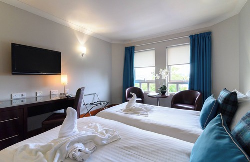 Renfrew Hotel | Glynhill Hotel