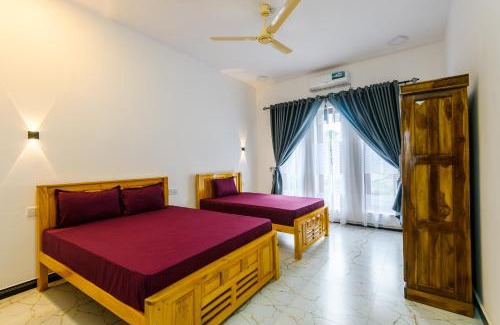 Pasikuda Casa | Gnanam Holiday Inn