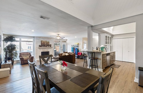 Rowlett Casa | Go jump in the Lake-Ray Hubbard