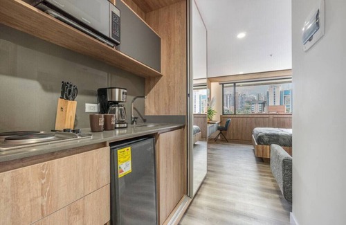 La Aguacatala Apartamento | Go Living 1413 · Luxury loft, Amazing City view AC, GYM and co-work