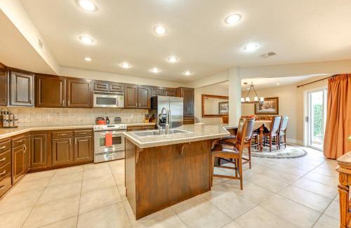 St. George Apartamento | Golf Getaway 5 Mi to Dtwn Las Palmas Resort Condo