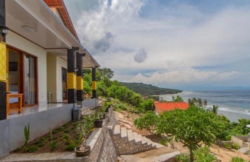 Penida Island Casa | Goa Giri Hill Bungalow by Bukit Vista