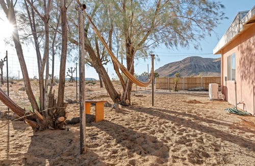 Landers Casa | Goat House - Bbq, Hammocks And Dark Skies! 1 Bedroom Home by RedAwning