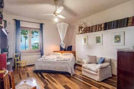 Schiazzano Villa | GOCCE VILLAS - Sunshine Villa