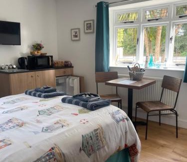 Apse Heath Cama Y Desayuno | Godden Green B & B Guesthouse