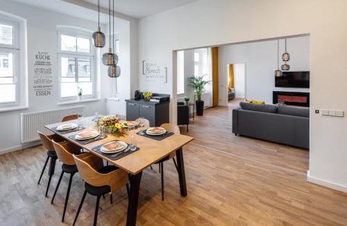 Aue Apartamento | Goethe Palais Suite Anna Amalia l 1-8P l Lift l Parkplatz