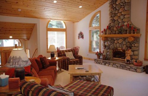 Chamberlands Casa | Going By Hauserman Rentals