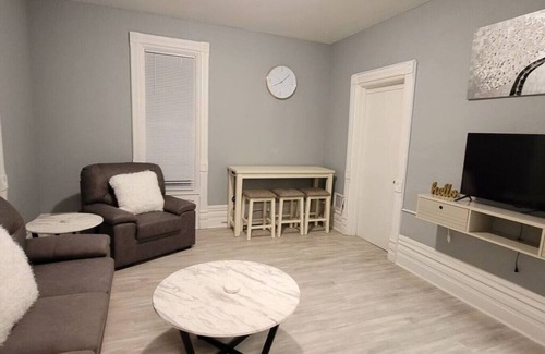 Grand Rapids Apartamento | Gold 1 · Retreat Suite 2