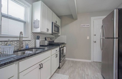 Grand Rapids Apartamento | Gold 2- Stunning Retreat