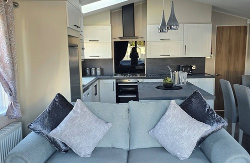 Prestonpans Casa | Gold 3 Bed Caravan