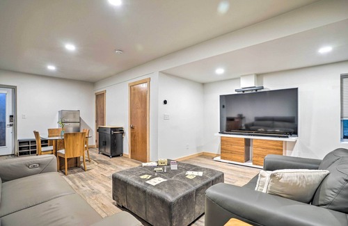 Gold Bar Cabaña | Gold Bar Cabin on Skykomish River: Heated Swim Spa