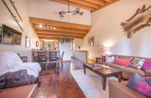 Truckee Casa | Gold Bend #2 by Tahoe Truckee Vacation Properties