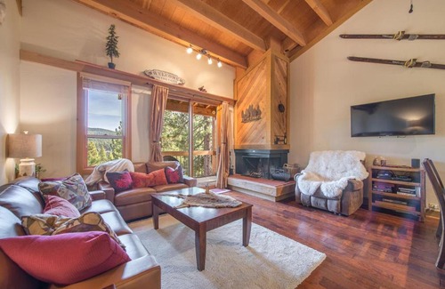 Truckee Casa | Gold Bend #2 by Tahoe Truckee Vacation Properties